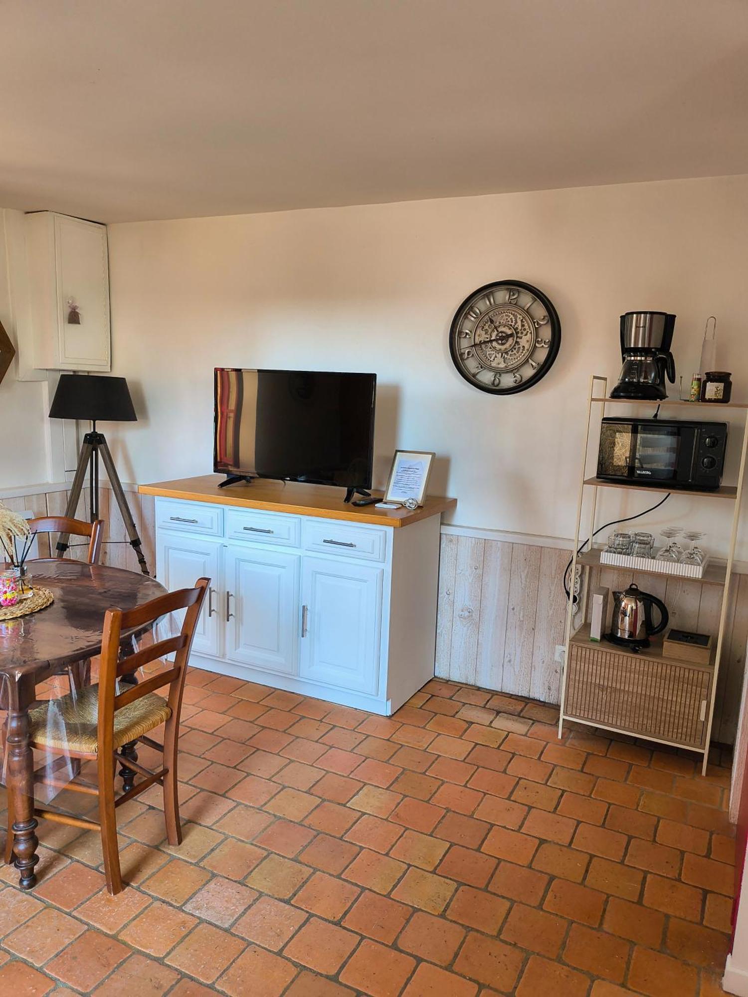 Maison De Campagne, Rouge Brigne